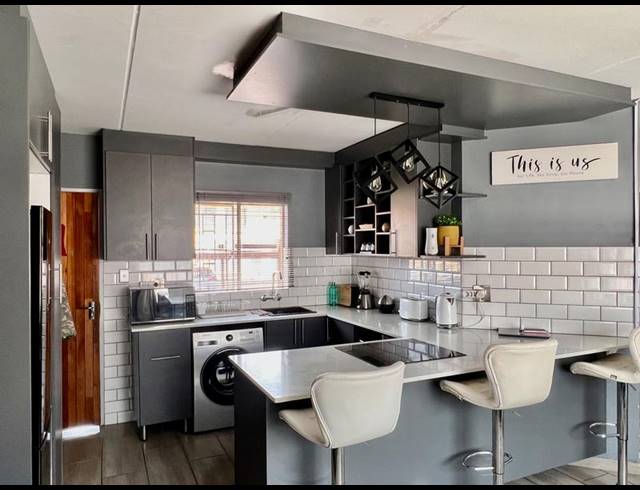 2 BEDROOM APARTMENT FOR SALE IN GROBLERPARK